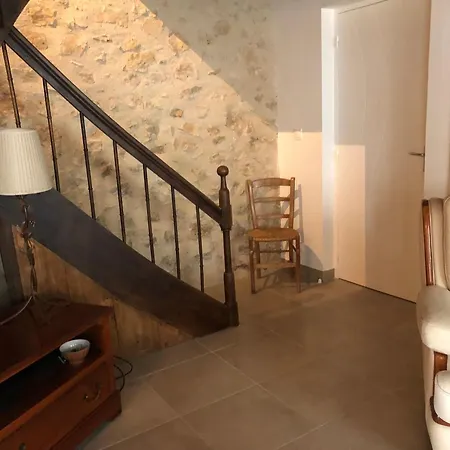 Hébergement de vacances Spacieuse Maison Près Du Mans Avec Jardin, Idéale Pour Séjours Pro, 4 Chambres, Wi-fi, Parking - Fr-1-410-330